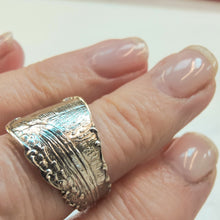Load image into Gallery viewer, Vintage Niagara Falls Sterling Silver Spoon Ring