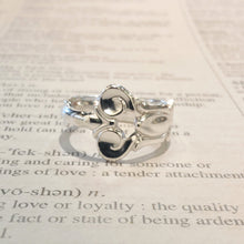 Load image into Gallery viewer, silver spoon ring