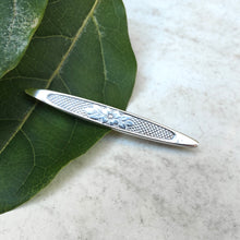 Load image into Gallery viewer, Vintage sterling silver bar brooch