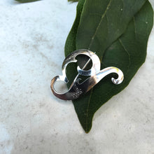 Load image into Gallery viewer, Sterling Silver Vintage Heart Swirl Brooch