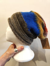 Load image into Gallery viewer, Hand knitted hat #179 - Loris Abercrombie
