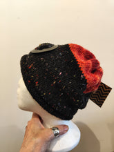 Load image into Gallery viewer, Hand knitted hat #181 - Loris Abercrombie