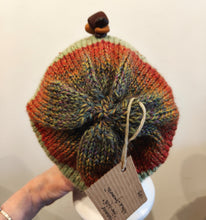 Load image into Gallery viewer, Hand knitted hat #185 - Loris Abercrombie