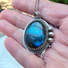 Load image into Gallery viewer, Sterling Silver Labradorite Pendant
