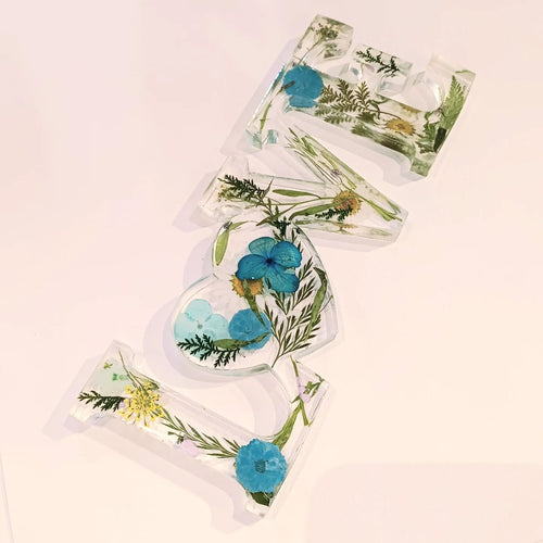 Resin Art Love Sign - Belong Design