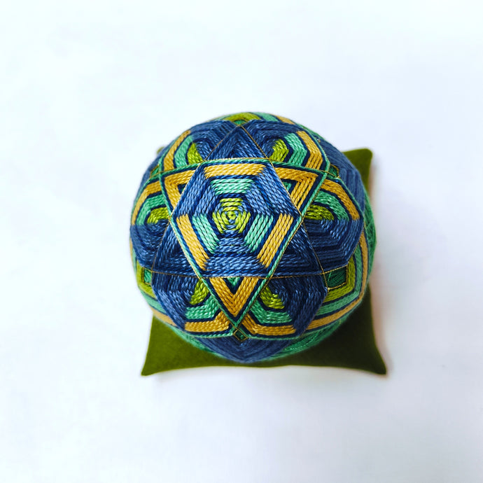 Temari - Blue & Green- Annie Reid