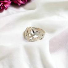 Load image into Gallery viewer, 1910 Pynchon Sterling Spoon Ring