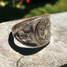 Load image into Gallery viewer, Vintage Sterling Silver Illinois Souvenir Spoon Ring - Size M