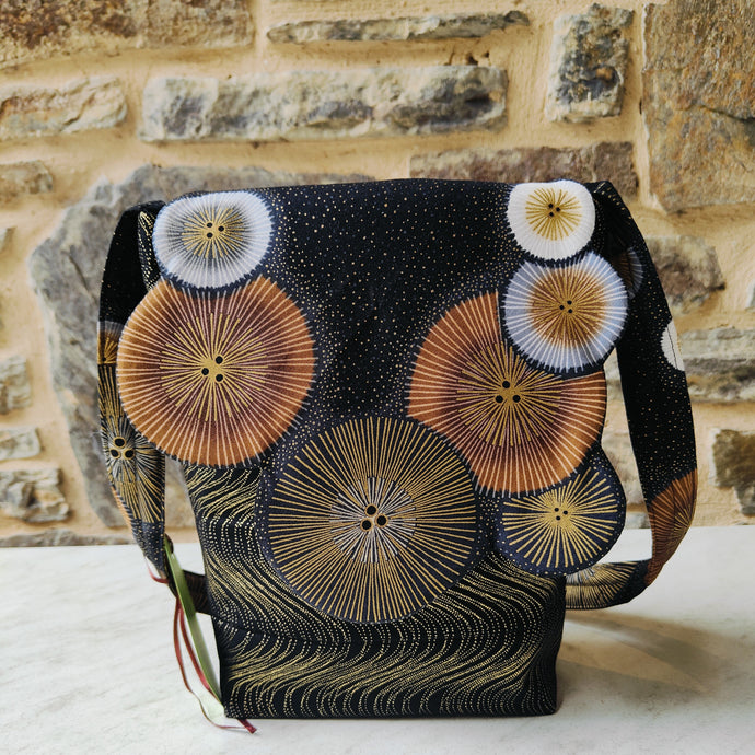 Black and gold fabric shoulder bag - Pen Morrison