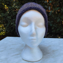 Load image into Gallery viewer, Hand knitted hat #145 - Loris Abercrombie