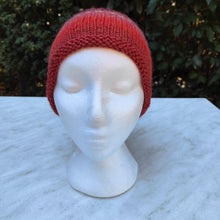 Load image into Gallery viewer, Hand knitted hat #140 - Loris Abercrombie