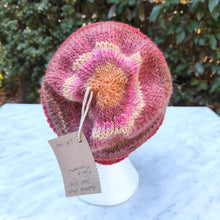 Load image into Gallery viewer, Hand knitted hat #140 - Loris Abercrombie
