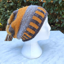 Load image into Gallery viewer, Hand knitted hat #142 - Loris Abercrombie
