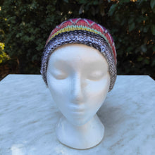 Load image into Gallery viewer, Hand knitted hat #146 - Loris Abercrombie