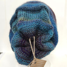 Load image into Gallery viewer, Hand knitted hat #163 - Loris Abercrombie