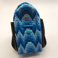 Load image into Gallery viewer, Bargello coin purse - blue - Helen Kuster