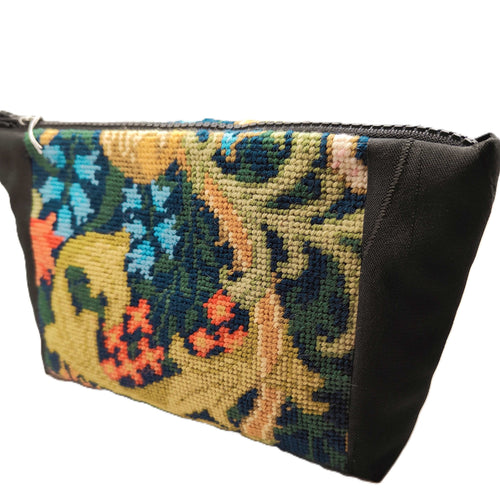Tapestry zippered purse - Lily - Helen Kuster
