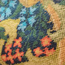 Load image into Gallery viewer, Tapestry zippered purse - Lily - Helen Kuster