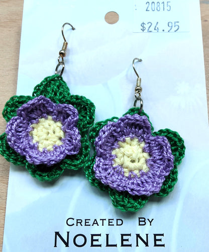 Crochet flower earrings - Noelene Forbes