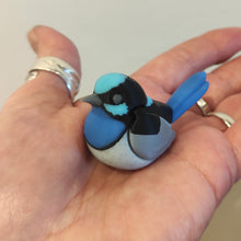 Load image into Gallery viewer, Articulated 3D printed Superb Fairy Wren