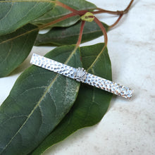 Load image into Gallery viewer, Vintage Sterling Silver Hammered Bar Brooch with Crest