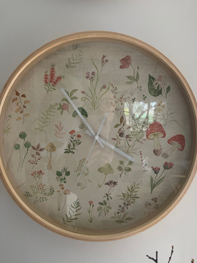Hand-Painted Japanese Watercolour Clock on Rice Paper – 40cm - Na Han