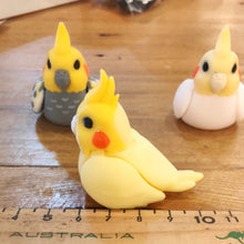 Load image into Gallery viewer, Articulated 3D printed Gold Cockatiel