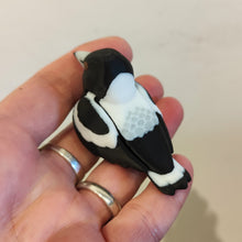 Load image into Gallery viewer, Articulated 3D printed Magpie