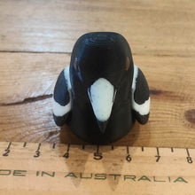 Load image into Gallery viewer, Articulated 3D printed Magpie
