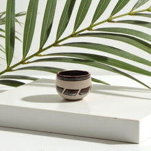 Load image into Gallery viewer, Earthline Mini Pot - Rachel Buxton