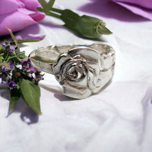 Load image into Gallery viewer, Dutch Vintage Sterling Silver Rose Spoon Ring