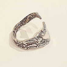 Load image into Gallery viewer, Vintage Sterling Silver Spoon ring - size R - Silver Rose Jewellery