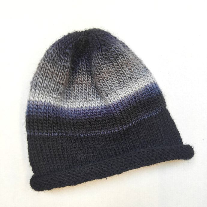 Hand knitted slouch hat #200 - Loris Abercrombie