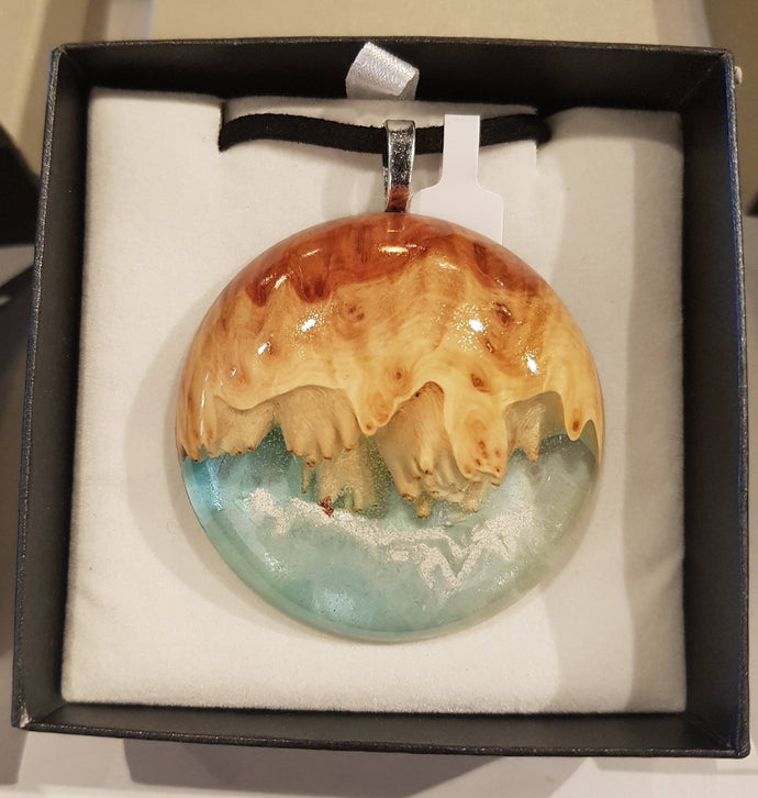 Underwater Scene Pendant- Wood and resin-Jewellery-Atelier Crafers 