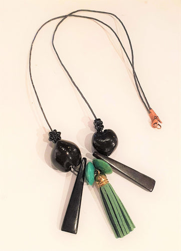 Black and green tasseled necklace-Jewellery-Atelier Crafers 