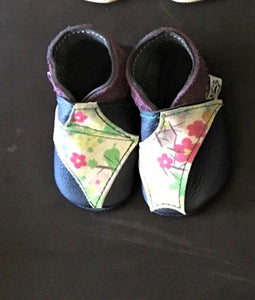 Leather Baby Shoes in Navy with Floral Suede and purple trim