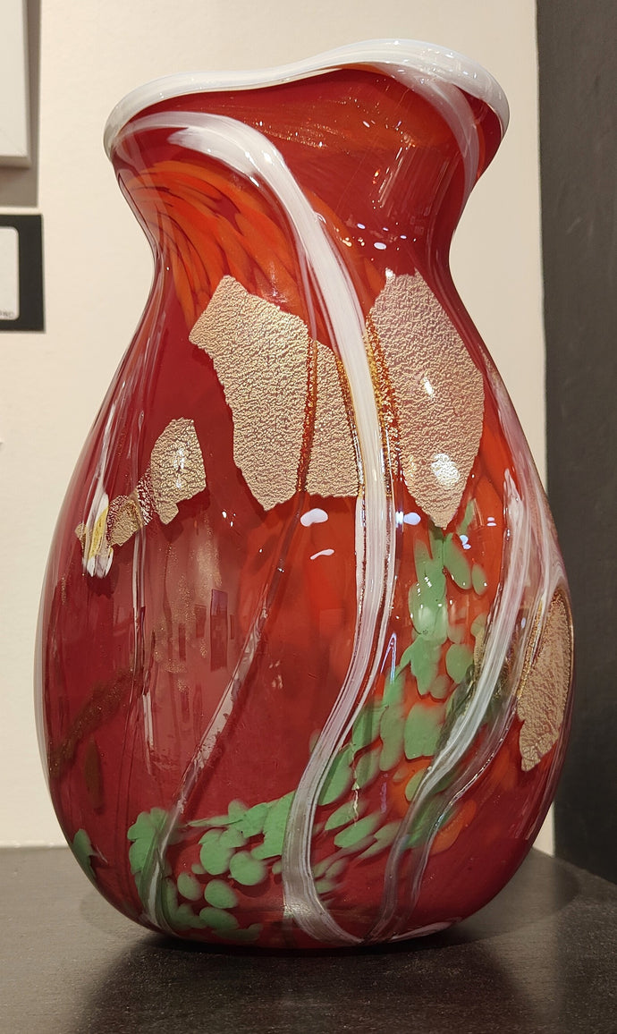 Shin Kai (Deep Sea) Vase - Cherry Swirl - Tim Shaw Glass Artist