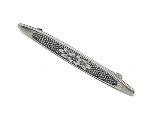 Vintage sterling silver bar brooch