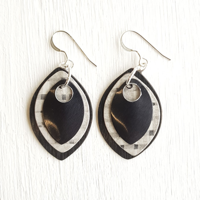 Black Thatch droplets on sterling silver hooks - Rare Hare Designs