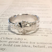 Load image into Gallery viewer, Manchester - Copenhagen spoon ring - size W - Silver Rose Jewellery