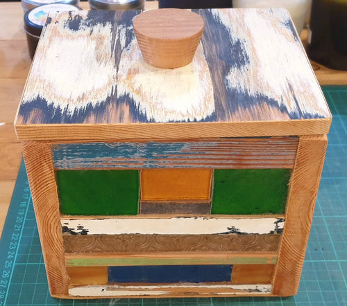 Lidded treasure box with green and orange vintage glass - Stephen Johnson