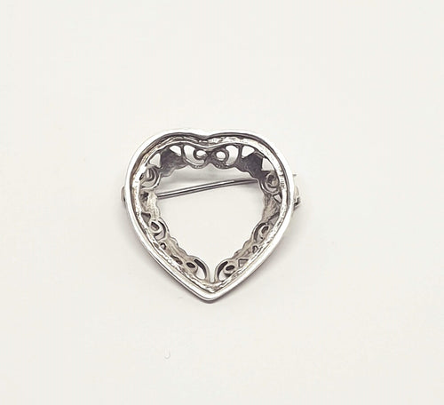 Dainty vintage sterling silver heart brooch