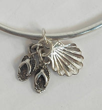 Load image into Gallery viewer, Sterling Silver Bangle with Seashell &amp; Flip flop charms