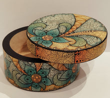 Load image into Gallery viewer, Round Flat lidded hand painted pot - Helen Kuster