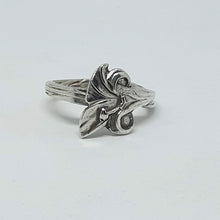 Load image into Gallery viewer, Vintage Dutch Sterling Silver Lily Spoon Ring-Jewellery